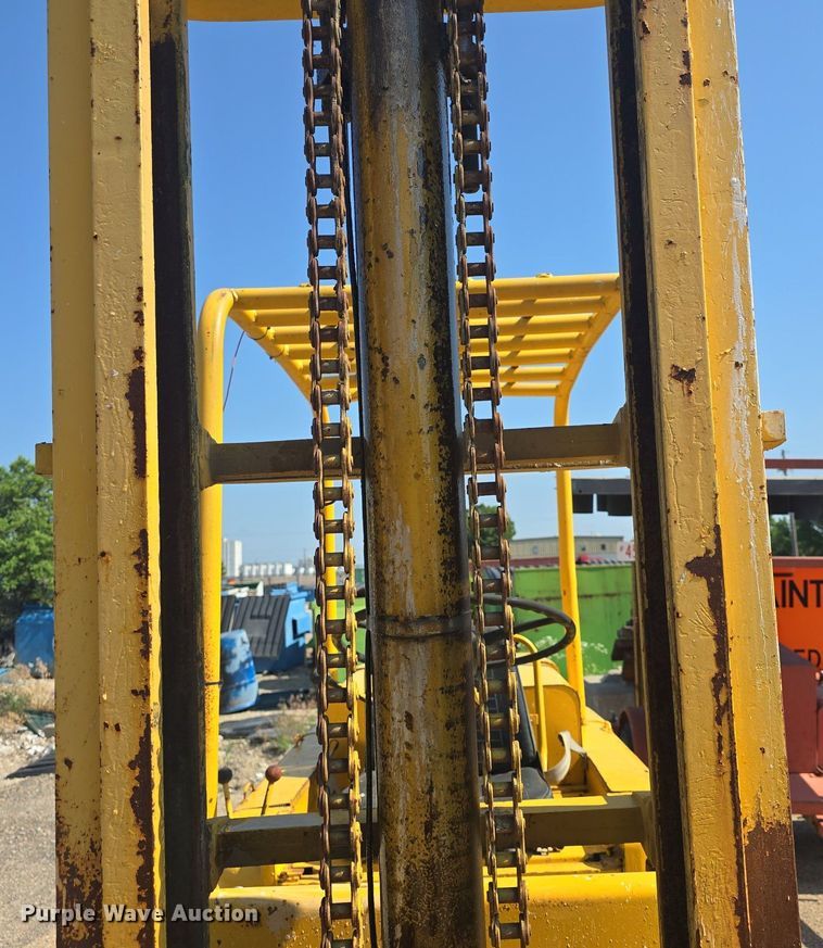 image for item DM1709 Allis Chalmers forklift