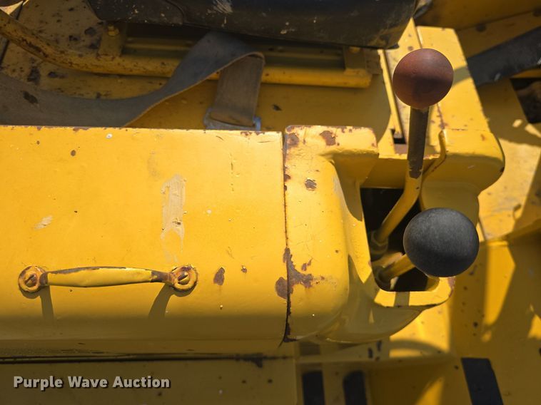 image for item DM1709 Allis Chalmers forklift