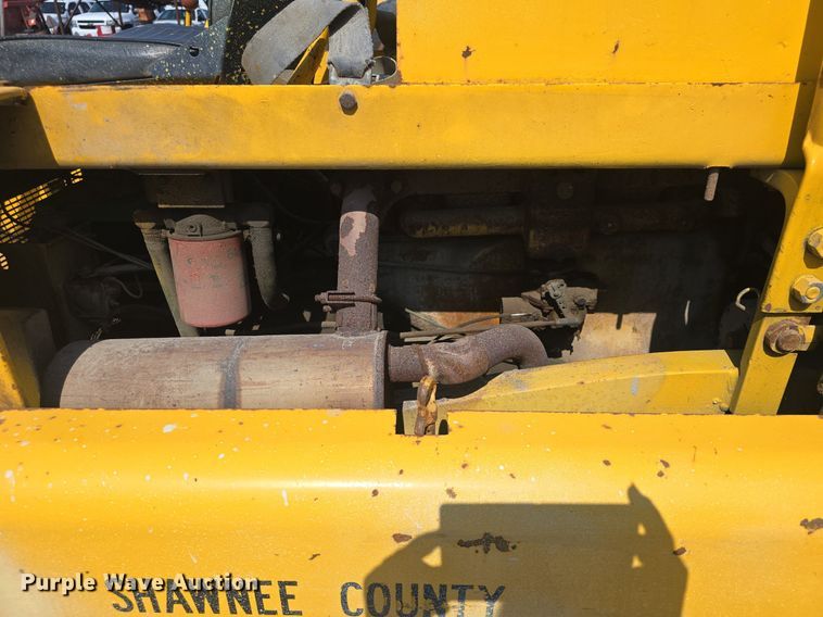 image for item DM1709 Allis Chalmers forklift