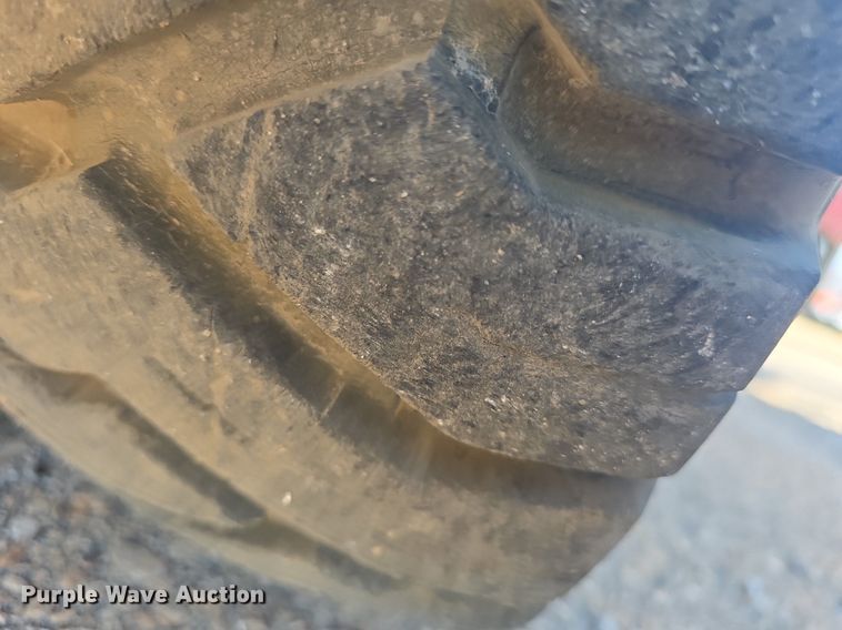 image for item DM1709 Allis Chalmers forklift