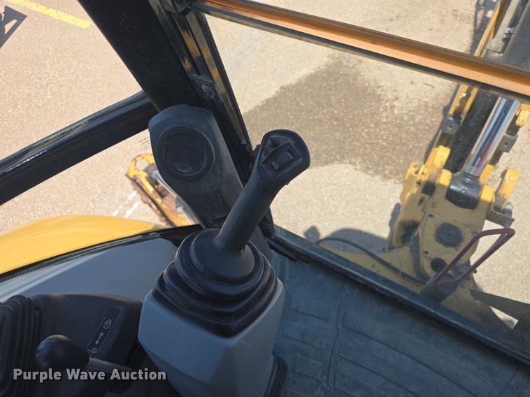 image for item DM1734 2009 Caterpillar 420E backhoe