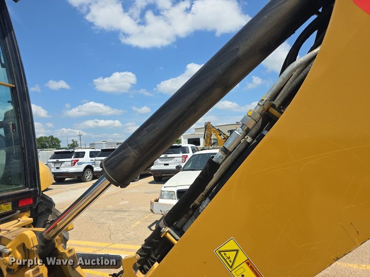 image for item DM1735 2009 Caterpillar 420E backhoe