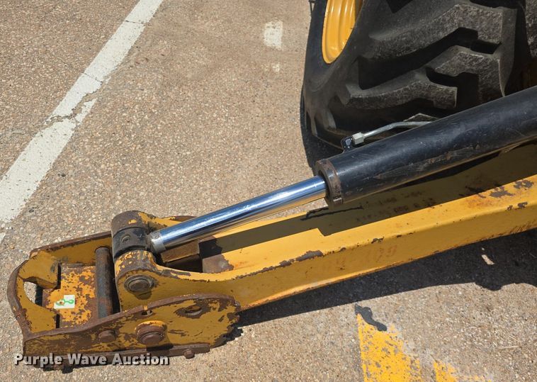 image for item DM1735 2009 Caterpillar 420E backhoe