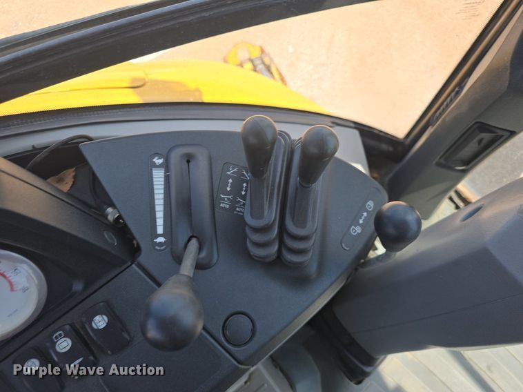 image for item DM1735 2009 Caterpillar 420E backhoe