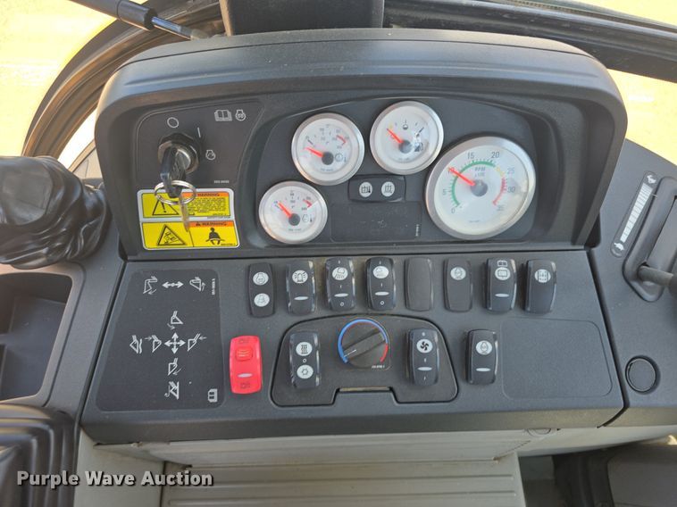 image for item DM1735 2009 Caterpillar 420E backhoe