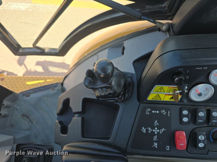 image for item DM1735 2009 Caterpillar 420E backhoe