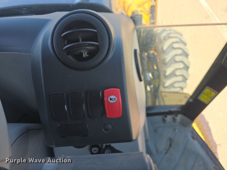 image for item DM1735 2009 Caterpillar 420E backhoe