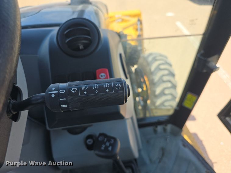 image for item DM1735 2009 Caterpillar 420E backhoe