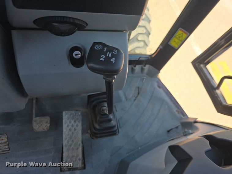 image for item DM1735 2009 Caterpillar 420E backhoe