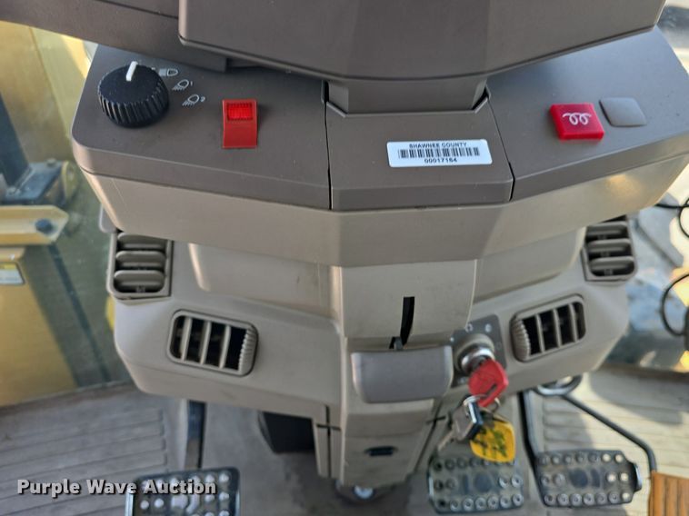 image for item DM1736 2012 John Deere 6230  MFWD tractor