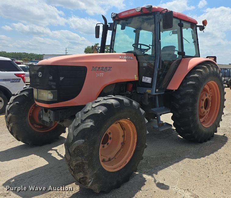 image for item DM1737 Kubota M125X MFWD tractor