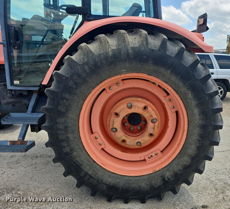 image for item DM1737 Kubota M125X MFWD tractor