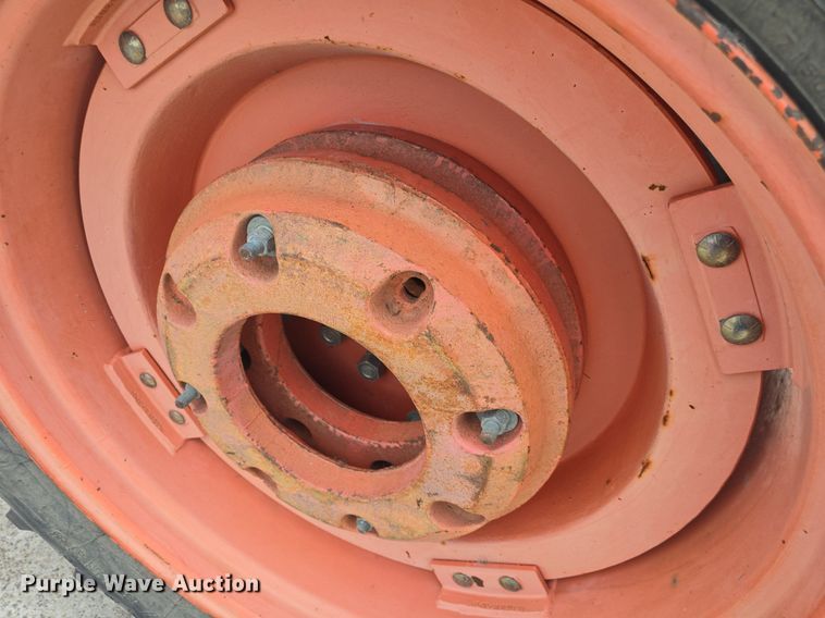 image for item DM1737 Kubota M125X MFWD tractor