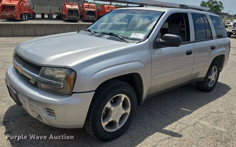 image for item DM1738 2007 Chevrolet Trail Blazer LS SUV
