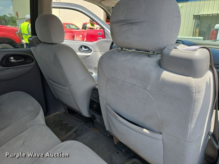 image for item DM1738 2007 Chevrolet Trail Blazer LS SUV