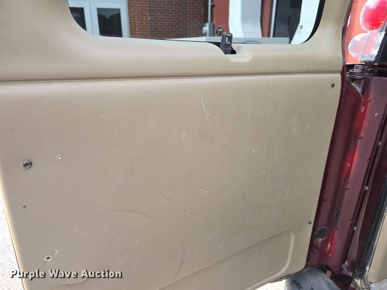 image for item DM1740 2002 Chevrolet Express 1500 van