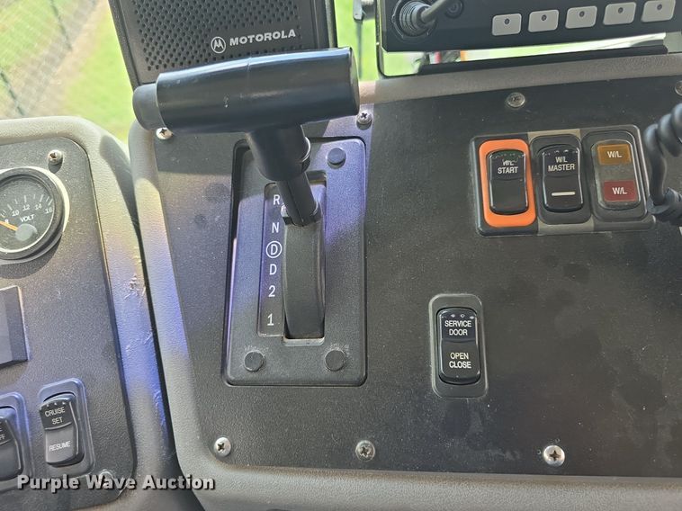 image for item DM1741 2002 Blue Bird  All American school bus