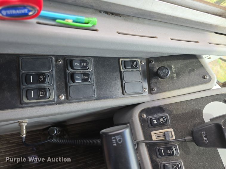 image for item DM1741 2002 Blue Bird  All American school bus