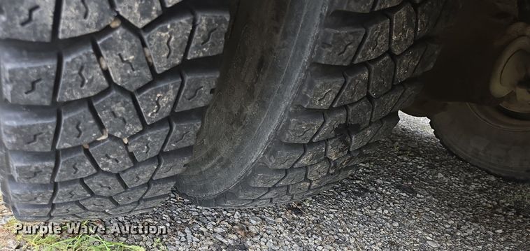 image for item DM1741 2002 Blue Bird  All American school bus