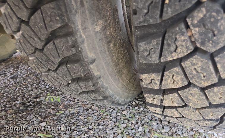 image for item DM1741 2002 Blue Bird  All American school bus