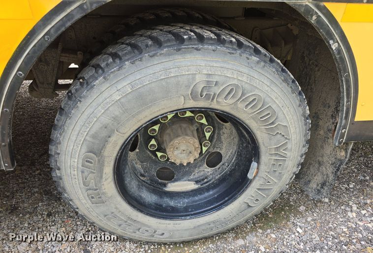 image for item DM1741 2002 Blue Bird  All American school bus