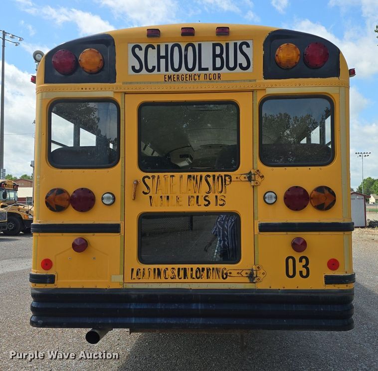 image for item DM1742 1999 International 3800 school bus
