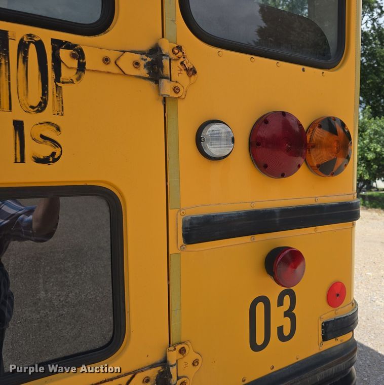 image for item DM1742 1999 International 3800 school bus