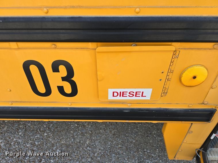 image for item DM1742 1999 International 3800 school bus