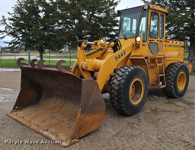 image for item DP0863 1990 John Deere 544E wheel loader