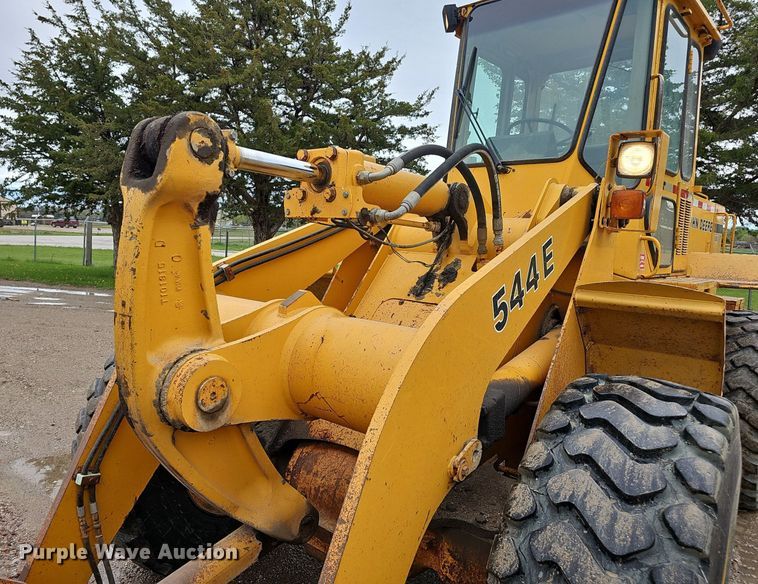 image for item DP0863 1990 John Deere 544E wheel loader