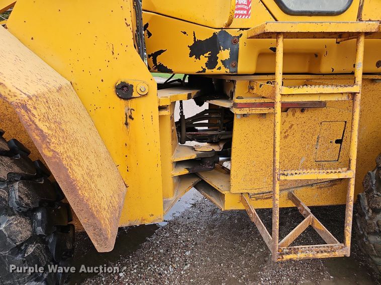 image for item DP0863 1990 John Deere 544E wheel loader