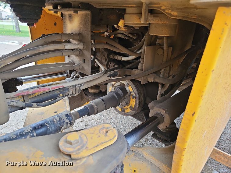 image for item DP0863 1990 John Deere 544E wheel loader