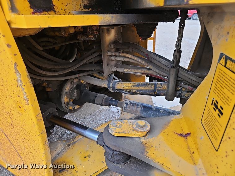 image for item DP0863 1990 John Deere 544E wheel loader