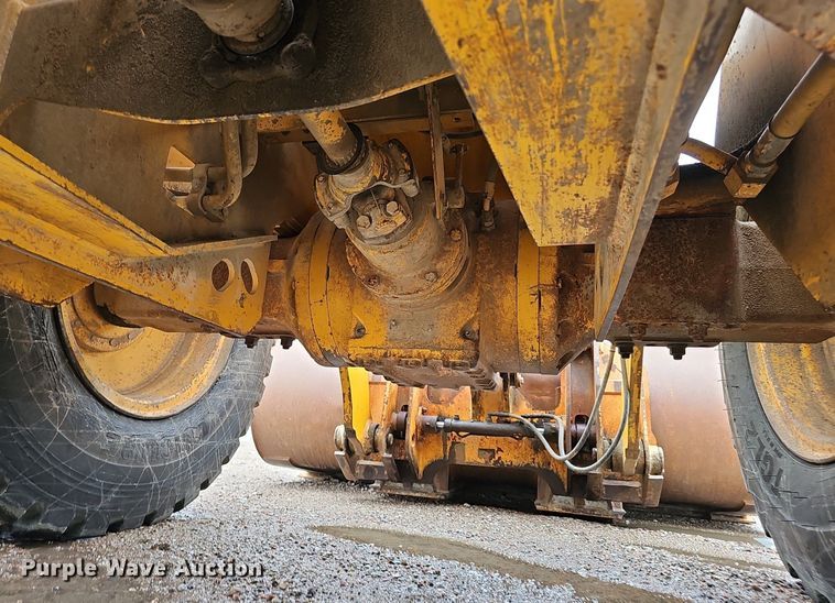 image for item DP0863 1990 John Deere 544E wheel loader