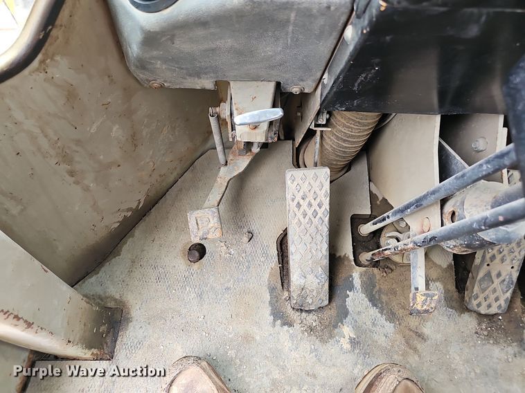 image for item DP0863 1990 John Deere 544E wheel loader