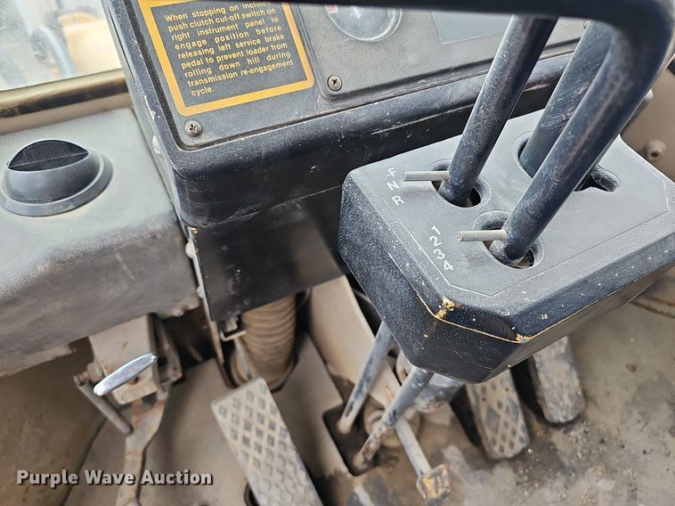 image for item DP0863 1990 John Deere 544E wheel loader