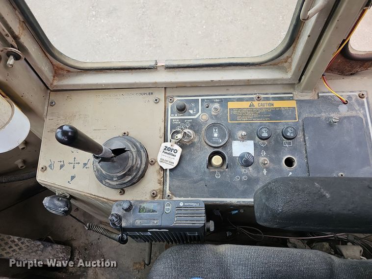 image for item DP0863 1990 John Deere 544E wheel loader