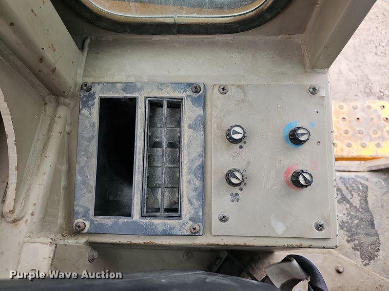 image for item DP0863 1990 John Deere 544E wheel loader