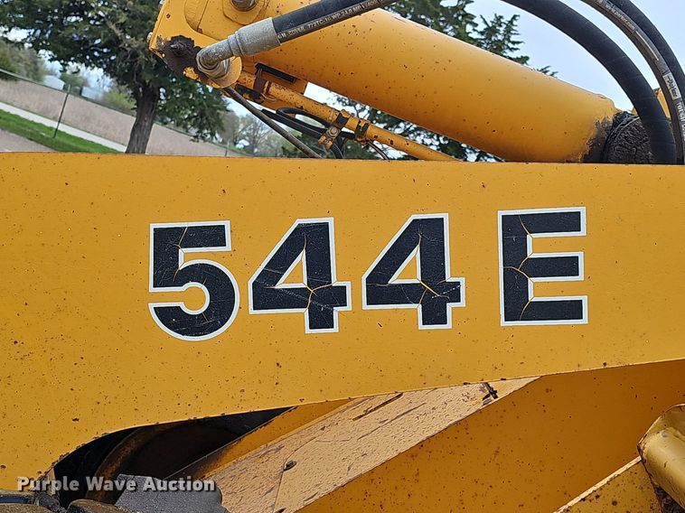 image for item DP0863 1990 John Deere 544E wheel loader