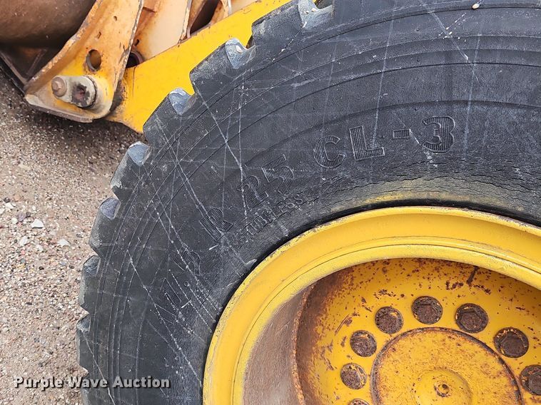 image for item DP0863 1990 John Deere 544E wheel loader