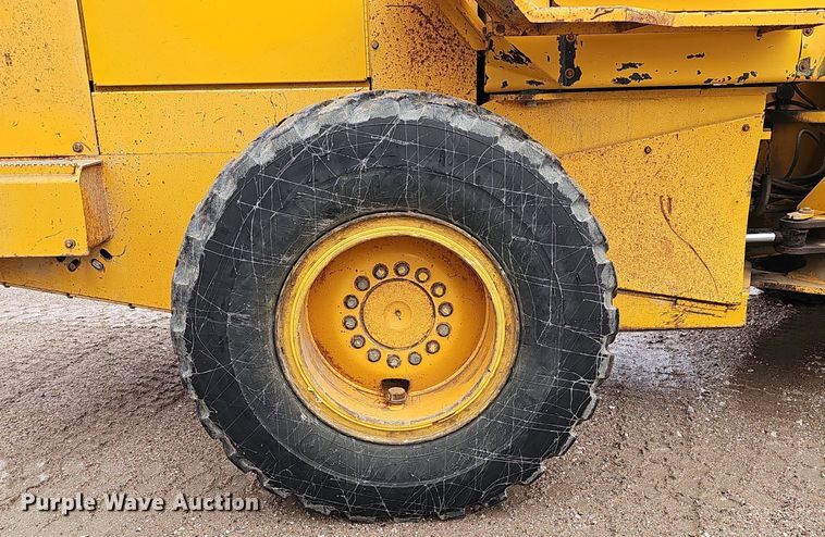 image for item DP0863 1990 John Deere 544E wheel loader