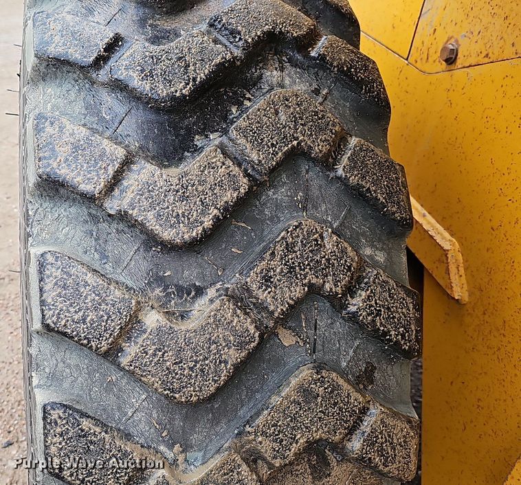 image for item DP0863 1990 John Deere 544E wheel loader