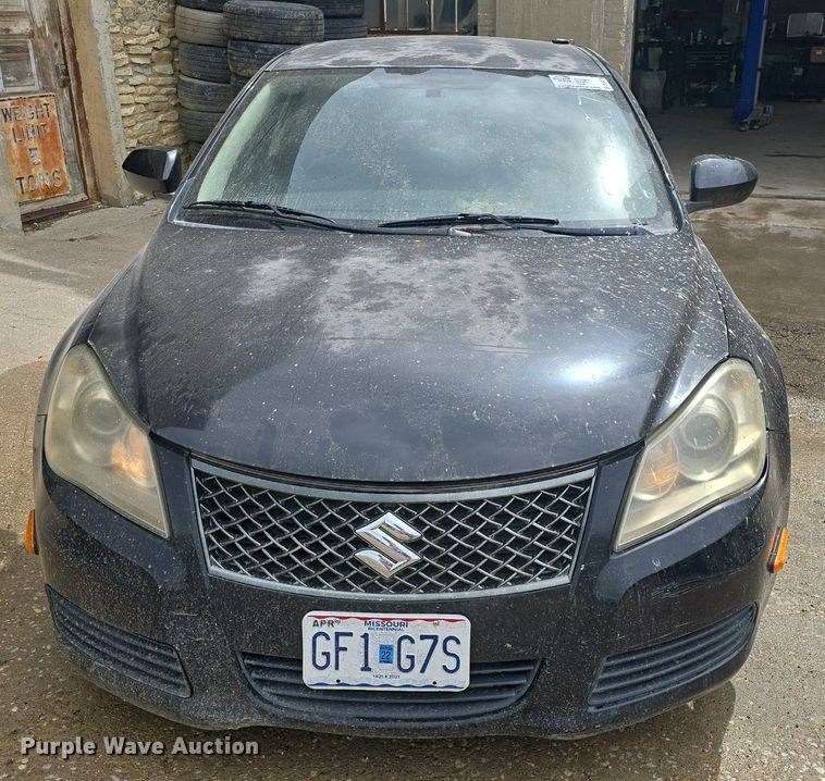 image for item DQ4378 2010 Suzuki Kizashi 