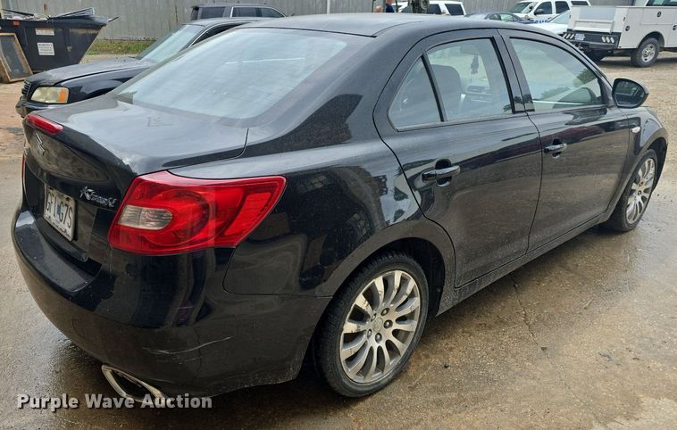 image for item DQ4378 2010 Suzuki Kizashi 