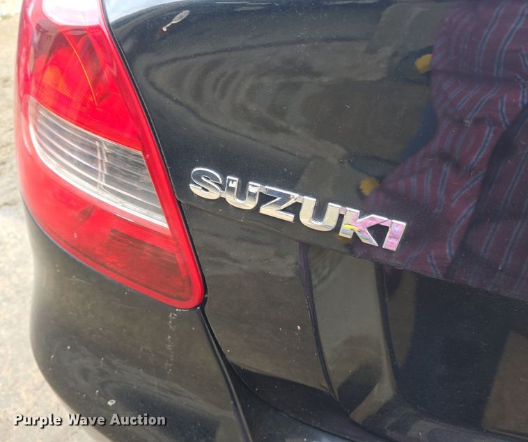 image for item DQ4378 2010 Suzuki Kizashi 