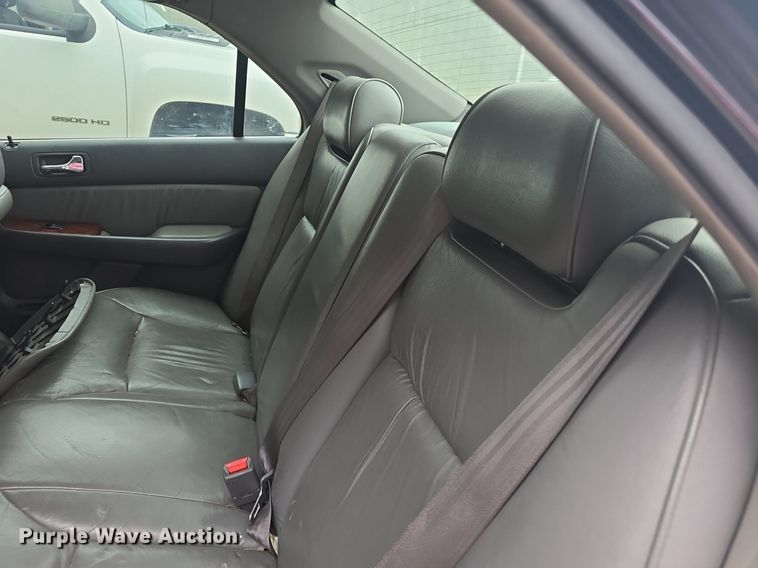 image for item DQ4379 2002 Acura RL 