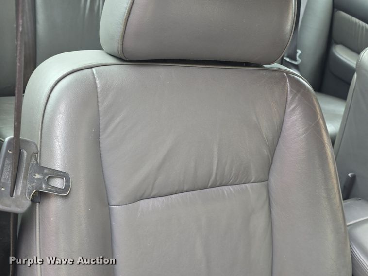 image for item DQ4379 2002 Acura RL 