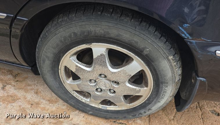 image for item DQ4379 2002 Acura RL 