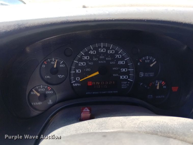 image for item DQ6122 2000 Chevrolet  school bus