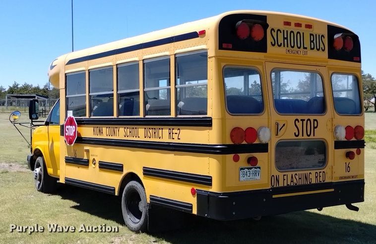 image for item DQ6123 2009 Bluebird school bus